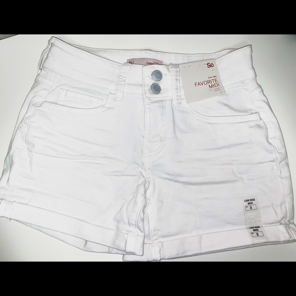 SO Junior’s Mid Rise Shorts